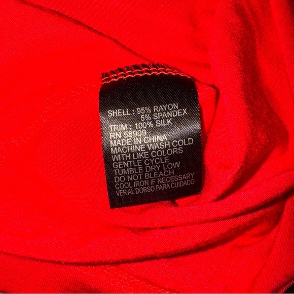 Antonio Melani Womens Red Long Sleeve Shirt With Sheer Petal Cut out Neckline L - Picture 8 of 8